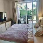 Zentral, ruhig&stilvoll mit Bergpanorama+ Garten