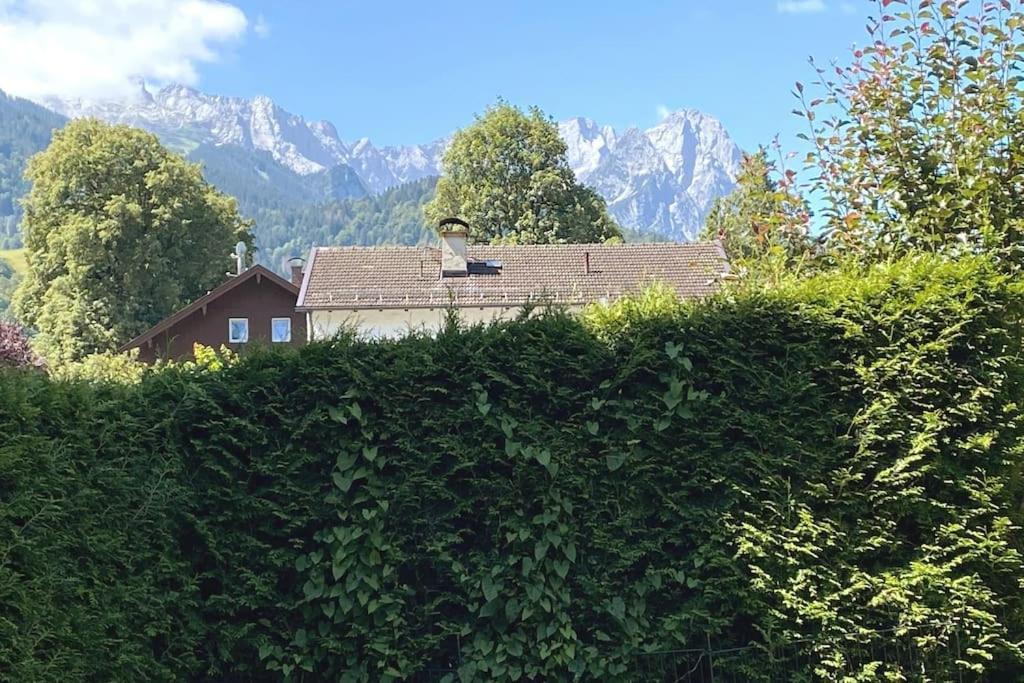 Apartment Zentral, Ruhig&stilvoll Mit Bergpanorama+ Garten *